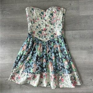 Kimchi & Blue Urban Outfitters Floral Strapless Midi Dress
